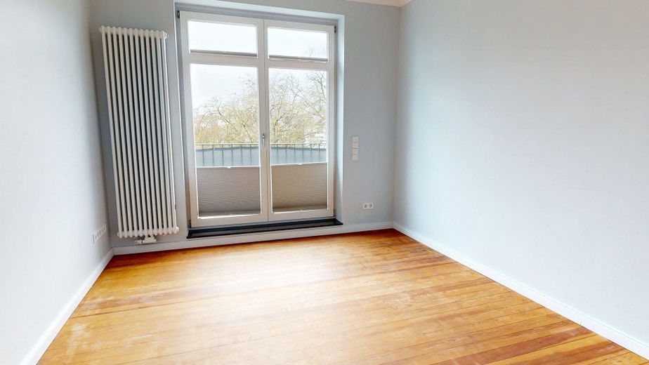 Schlafzimmer 1 mit Balkon