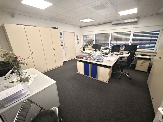 Attraktives Investment: Büro- und Lagerflächen mit konstanten Mieteinnahmen – Objekt 1 Büro 5 OG