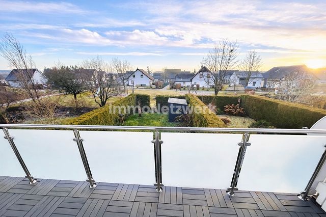*Liebenswertes Reihenmittelhaus in Helmbrechts - Ihr neues Zuhause mit Weitblick* – Balkon