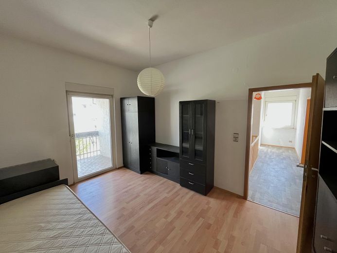 OG – Schlafzimmer 1 m. Balkon