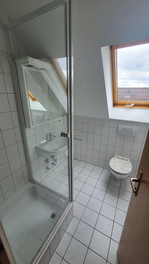 Helle 2 1/2-Zi.-Maisonette Whg. inkl. TG-Platz und zweitem Abstellraum in Kirchberg – फोटो 4