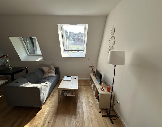 Moderne Neubauwohnung mit Loggia & Einbauküche – Foto 5