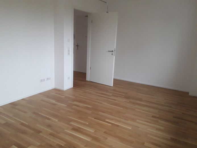 Newly renovated 2-room apartment ideal for singles or couples – Foto 1