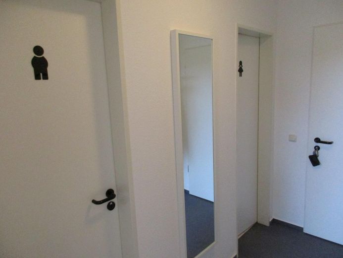 2 otopark yeri dahil aydınlık ofis/muayene birimi – Foto 11