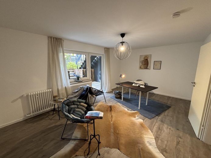 Şık ambiyansa sahip modern yaşam – Büro im Gartengeschoss