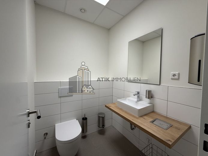 ATIK: Exklusive Bürofläche in der Fressgasse mit Wasserturm-Panorama über der Deutschen Bank – Innenansicht