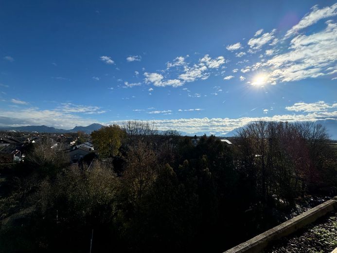 Modernes Wohnen mit Blick ins Weite - Ihr neues Zuhause erwartet Sie! – Blick vom Balkon