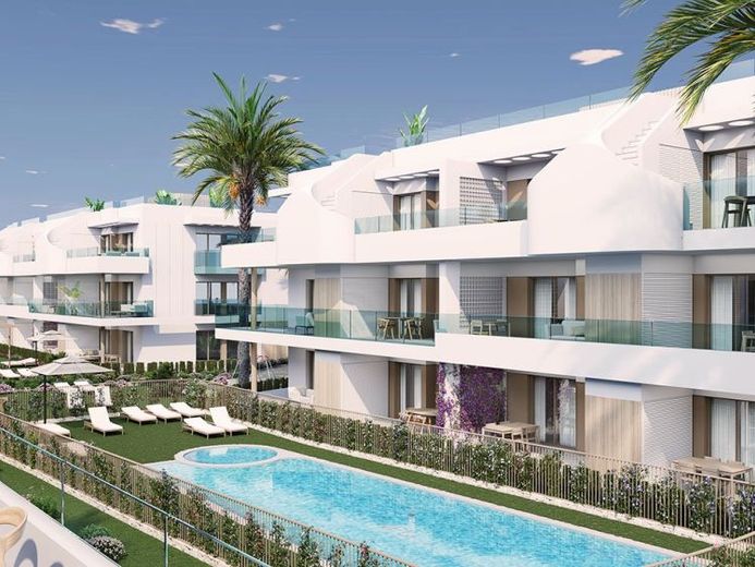Bellissimi appartamenti con 2 camere da letto, 2 bagni, posto auto nel garage sotterraneo e piscina condominiale – Foto 1