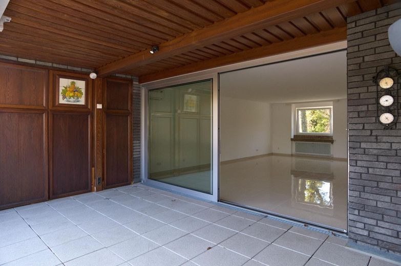 Wysokiej klasy apartament typu penthouse w dzielnicy willowej Frankenforst (Bergisch Gladbach) – Terrasse