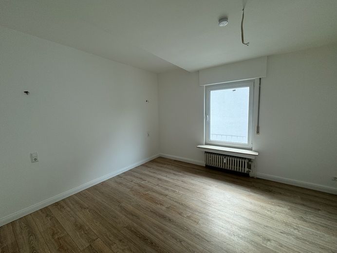 Tasteful 4-room apartment in beautiful Offenbach am Main – Schlafzimmer 3