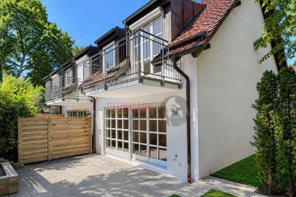 RIEMERLING - Reiheneckhaus mit Terrasse und Dachstudio