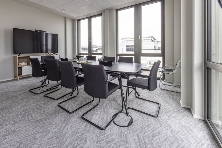 ATIK: Moderne, lichtdurchflutete Büroflächen im THE HUB Walldorf – Innenansicht