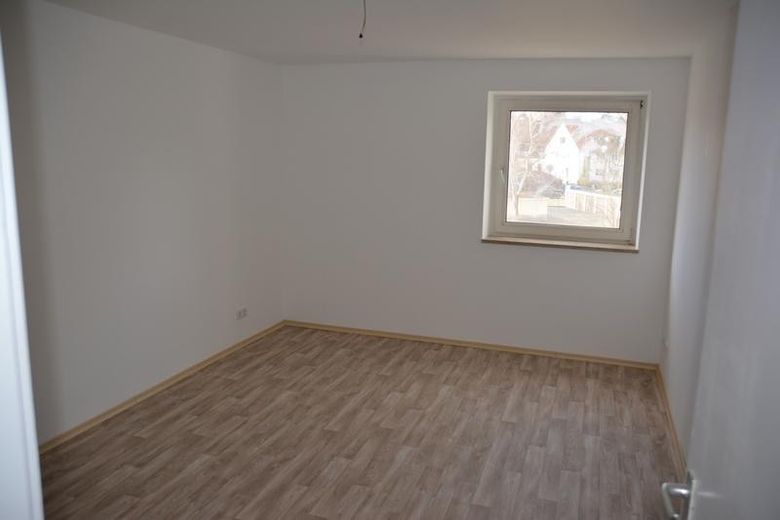 3-Zimmer Whg - ruhige aber zentrale Lage - saniert * sofort frei * – Foto 8