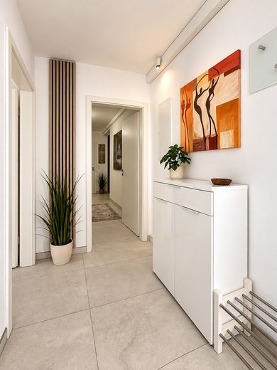 Stilvoll möblierte 2-Zimmer-Wohnung in Augsburg – komplett ausgestattet & sofort frei – Eingangsbereich