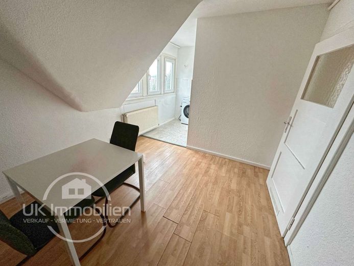 Voll- oder Teilmöbliert, Furnished, passend für 3er WG! Passender Grundriss! – Wohnküche