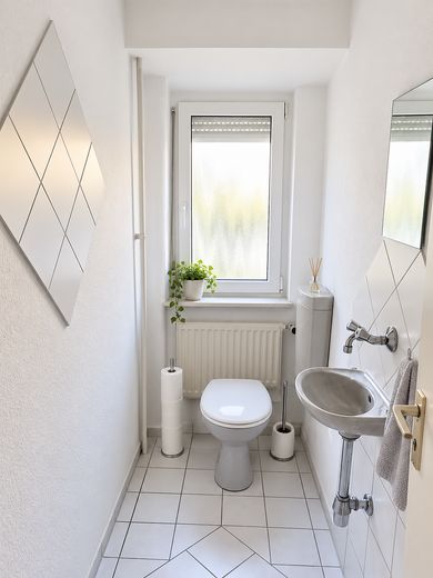 Charmante twee-onder-een-kapwoning met tuin, terras en volop ruimte om zich prettig te voelen – Gäste WC