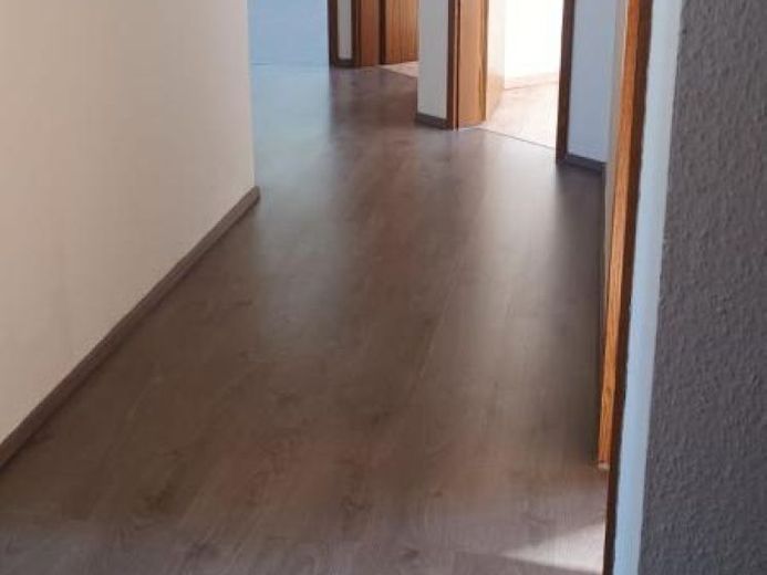 Objekt-Nr.: 8126 - vermietete 3 ½-Zimmer-ETW mit Wanne im DG zentrumsnah in Adorf – Foto 1