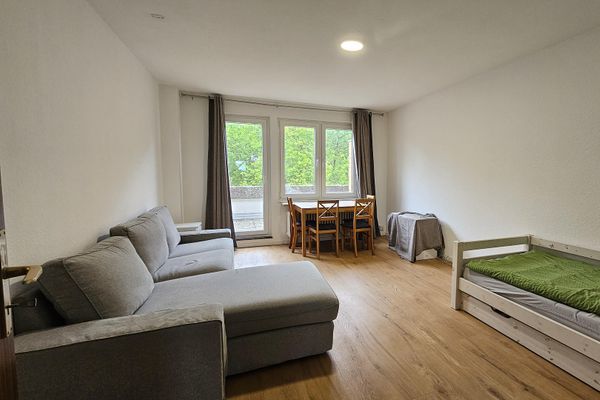 Zentrale 2 Zi.Wohnung · 62 m² · direkt am Bahnhof, ohne Zuglärm · Balkon