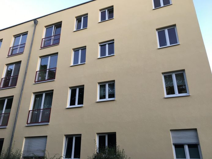 Wassernähe: Helle 4-Zimmer-Wohnung mit Loggia & Tiefgarage in Berlin-Friedrichshagen – Außenansicht_Nord