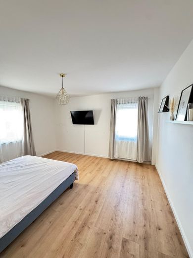Freistehendes Einfamilienhaus mit viel Platz für Familie, Alltag und Zukunft – Schlafzimmer 1. OG