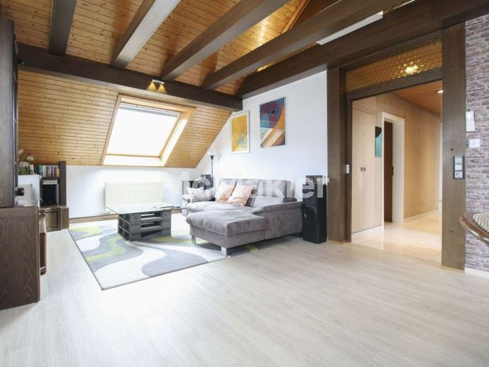 Feierabend im eigenen Garten: 3-Zi.-Wohnung mit Garage und Klimatisierung nahe Bosch-Schillerhöhe – Foto 1