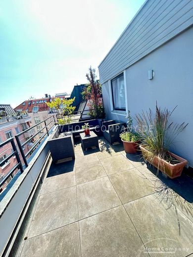 Appartement moderne meublé de 2 pièces avec une terrasse sur le toit à couper le souffle à Schwabing – 46cbac114b1f5af04951d95f9d75b108fdccb365.jpg