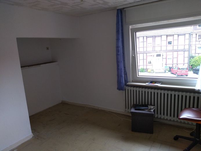 Freistehendes Einfamilienhaus 4 Zimmern 2x Garage + 694qm Bodend – Foto 20