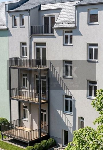 Dachgeschoß-Appartement kernsaniert! – Hofansicht_1