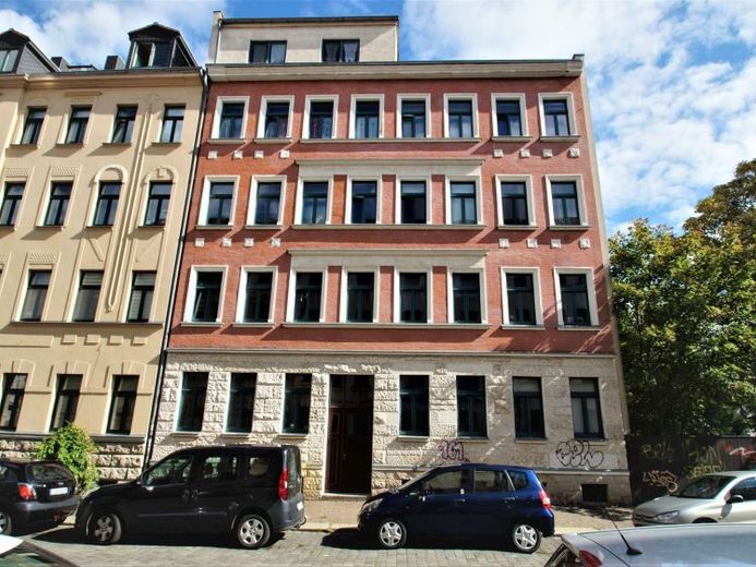Attraktive 3-Zimmer-Altbauwohnung mit Balkon in Leipzig-Stötteritz – Kapitalanlage mit Charme – Foto 1