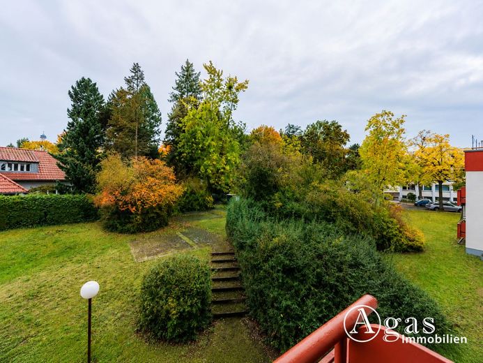 Appartamento tranquillo e libero di 1 stanza con balcone a Wilmersdorf in vendita – Gartenblick