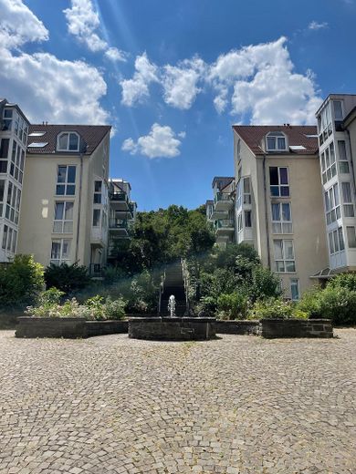 Muy bonito piso de 2 habitaciones con vistas al parque urbano de Aquisgrán, incl. muebles y cocina amueblada – Außenansicht 2