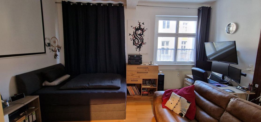 Büro / Schlafzimmer