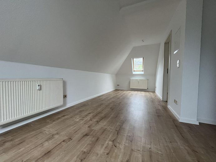 helle kleine 2-Raumwohnung in Chemnitz im Dachgeschoss – Foto 8