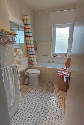 Geräumige 4 Zimmer in Köln Klettenberg – Bad