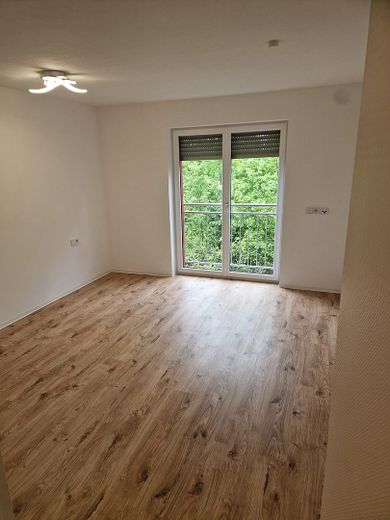 Erstkl. helle 3,5-Zi.-Wo., Blk, EBK, gr. Garage, Röthenbach a. d. Peg. – Foto 15