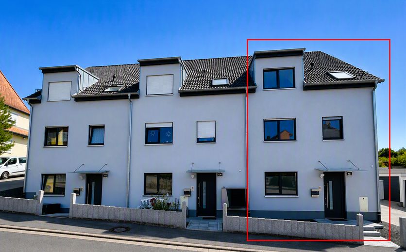 203 m² | Garten | 2 Garagen | Einbauküche | Wärmepumpe | Frensdorf – Außenansicht