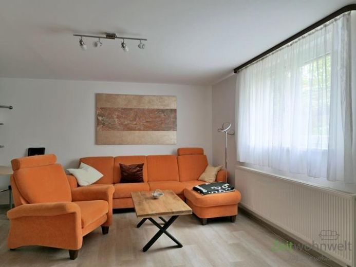 (EF1090_M) Erfurt: Marbach, neu möblierte 2-Zimmer-Wohnung mit separatem Hauseingang, WLAN inklusive – फोटो 1