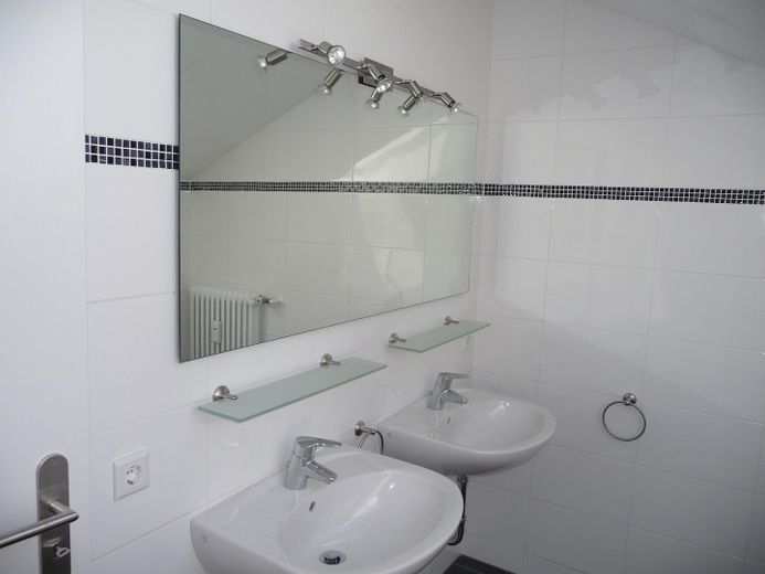 Doppelwaschbecken