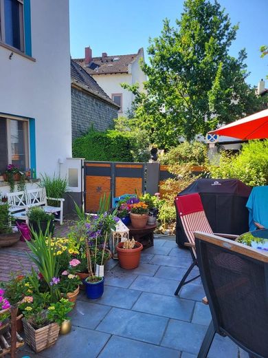 Modernes Wohnjuwel-komfortabel und effizient im Herzen von Offenbach Bürgel – Garten
