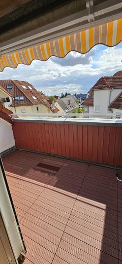 Helle, frisch renovierte 2 Zimmer Wohnung mit Süd-West Balkon in Lampertheim zu vermieten – Loggia