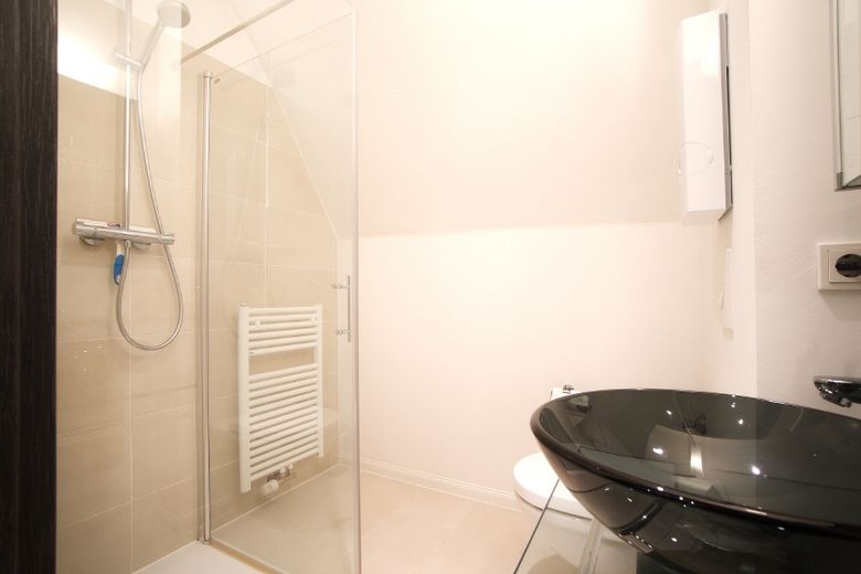 Top-Hotelalternative mit W-LAN: Charmante Maisonette in attraktiver, zentraler Lage Nähe Isenbergviertel – 25bf1fb6d8ecae6254522f41ef447548cb77bf00.jpg