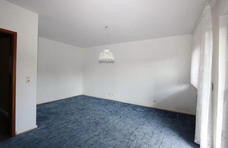 Schlafzimmer (kann 1,5 Zimmer)