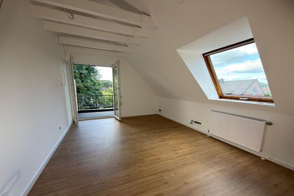 Newly renovated student shared apartment, room rental, commission-free