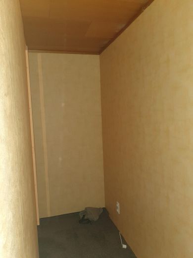 Jagdhwg. 12-1. OG Kleiders. be