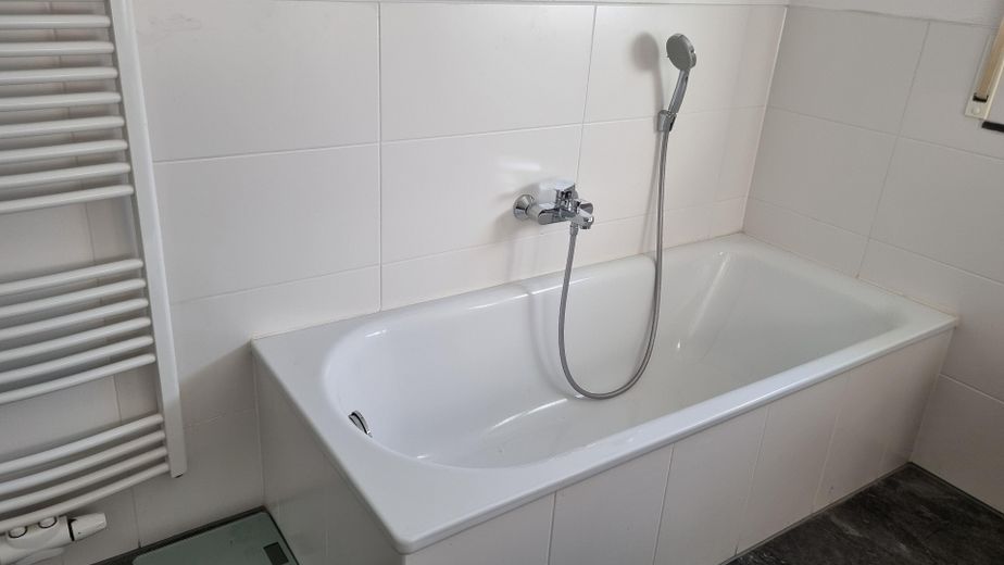 Bellissimo appartamento di 4,5 locali con cucina, bagno e WC per ospiti in posizione tranquilla – Foto 14