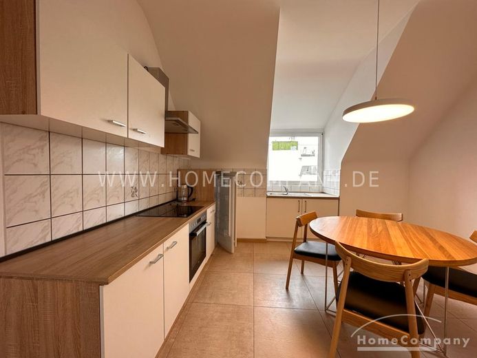 Modernes WG-Zimmer in Alt -Saarbrücken – 8ba3c35c9097aa6aed65502136657ade5b9a1eec.jpg