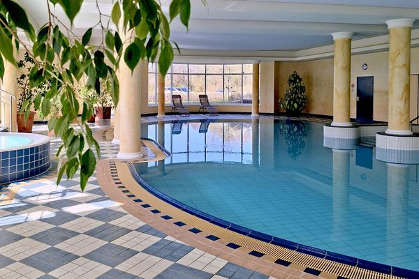 KURPARK-RESIDENZ Appartement en copropriété de 2 pièces, piscine/jacuzzi/sauna inclus dans les charges de copropriété, pompe à chaleur ! 1 place de parking en garage souterrain