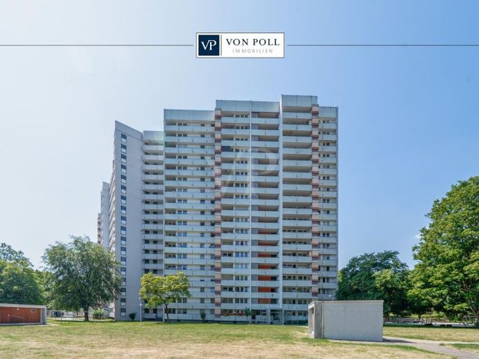 Yüksek katlı bina dairesi: Panoramik manzaralı çatı katı ve sundurma keyfi – Fotoğraf 1