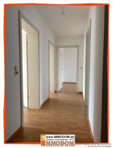 3-Zimmer-Wohnung mit Personenaufzug in Zwickau zu vermieten! – Innenansicht