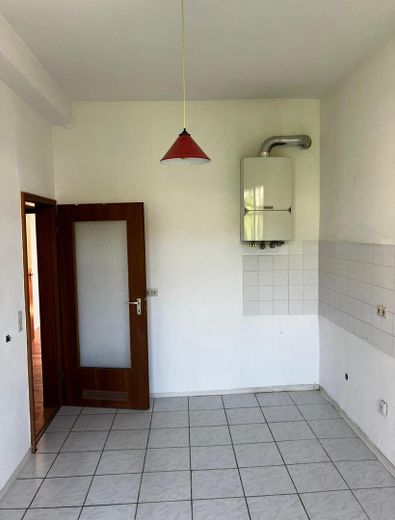 Sonnige 2-Zimmer Altbauwohnung mit Flair und viel Potential – Wohnküche